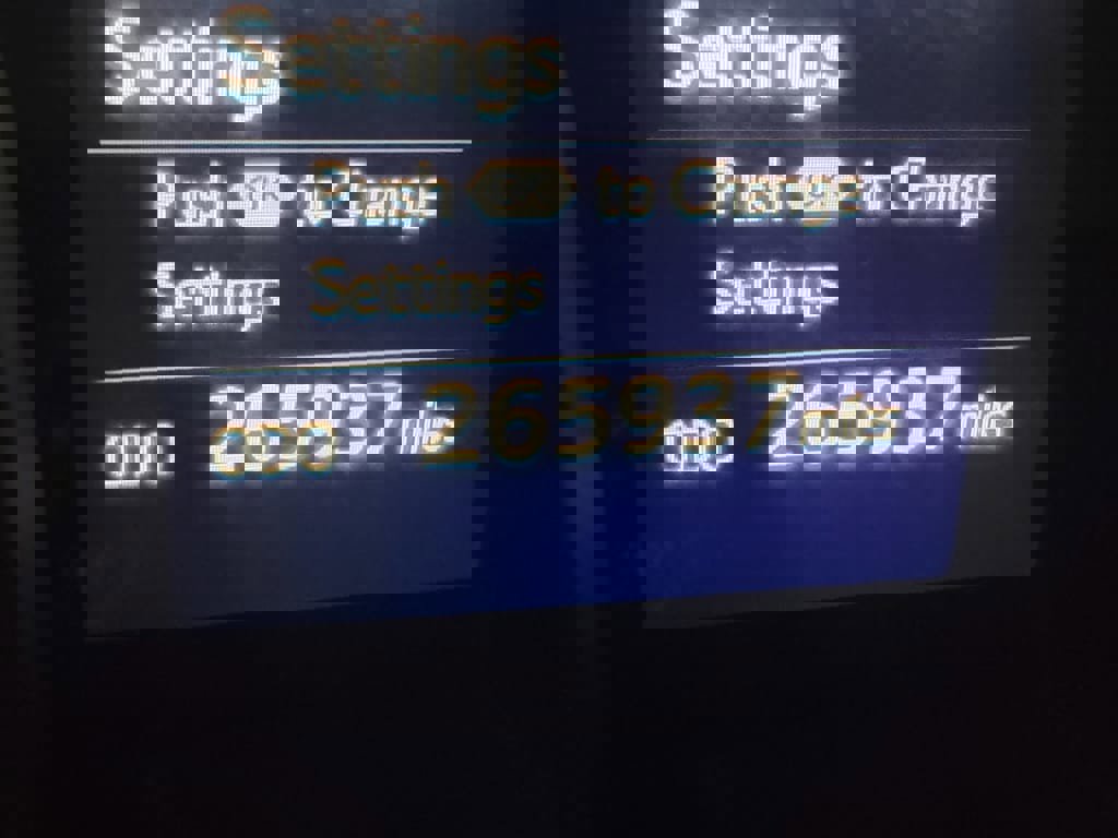 Used 2018 Toyota Camry SE w/ Moonroof Package image 17