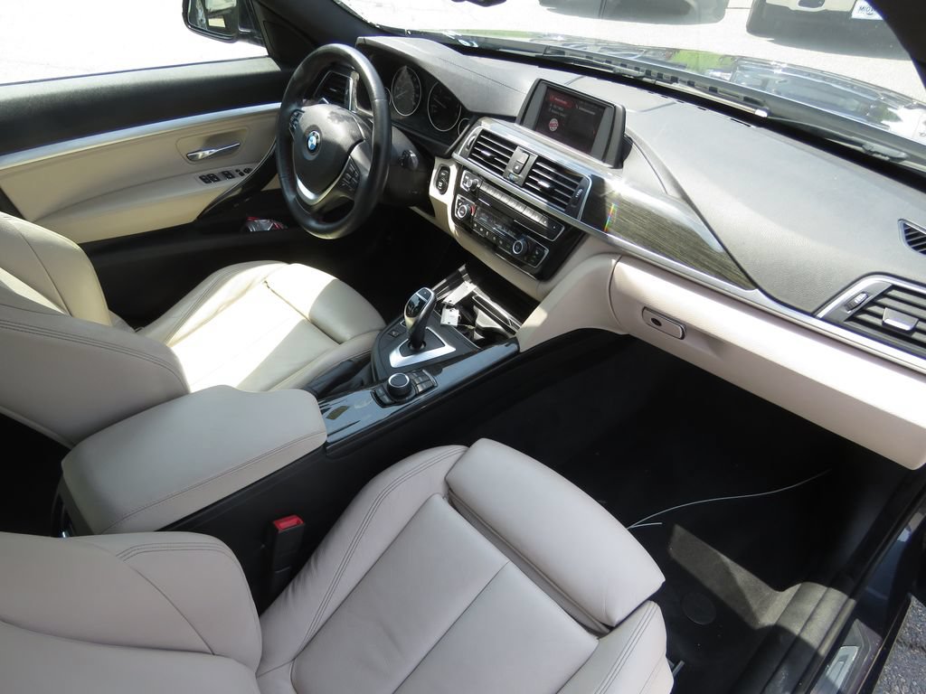 Used 2019 BMW 330i Gran Turismo xDrive w/ Convenience Package AWD/4WD image 14