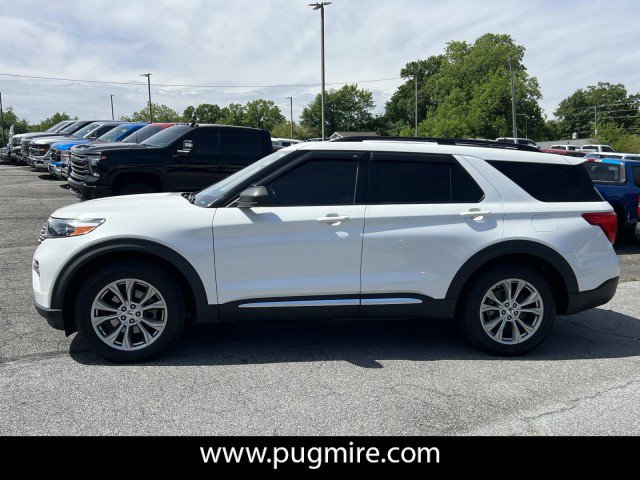 Used 2020 Ford Explorer XLT w/ Equipment Group 202A AWD/4WD image 4