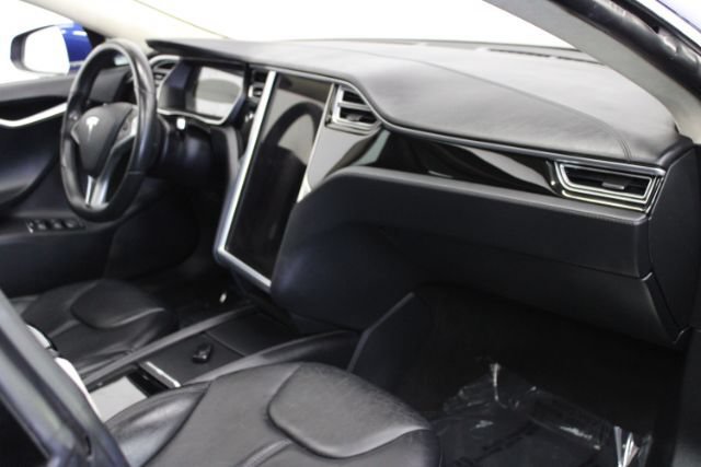 Used 2015 Tesla Model S 70D AWD/4WD image 4