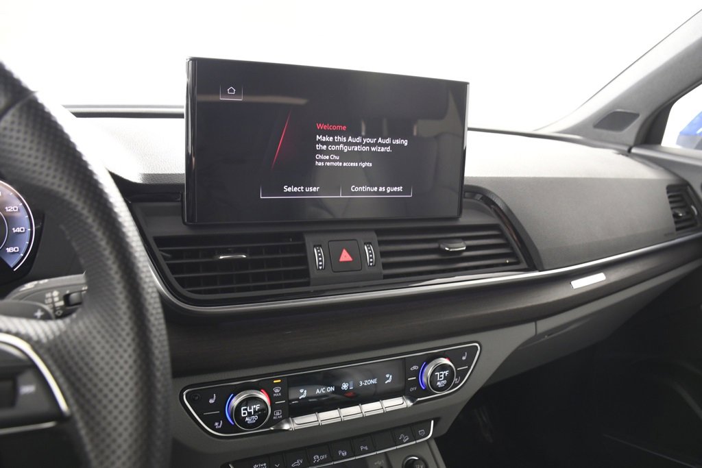 Used 2024 Audi Q5 e Prestige w/ Prestige Package image 32