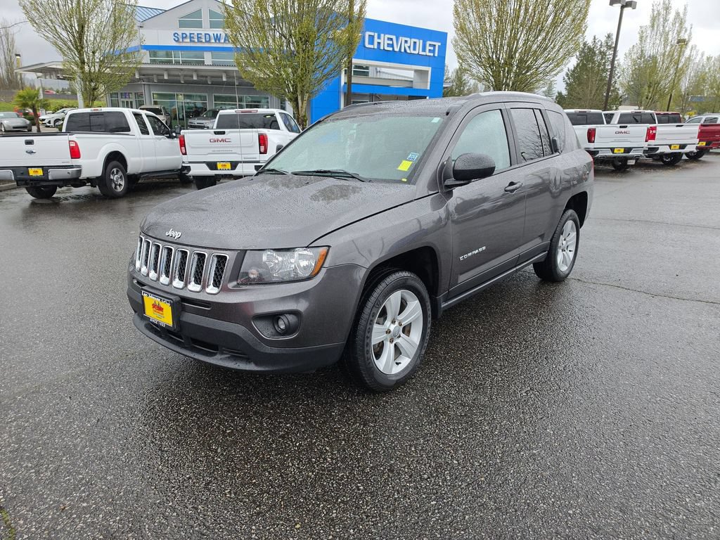 Used 2017 Jeep Compass Sport w/ Power Value Group AWD/4WD image 2