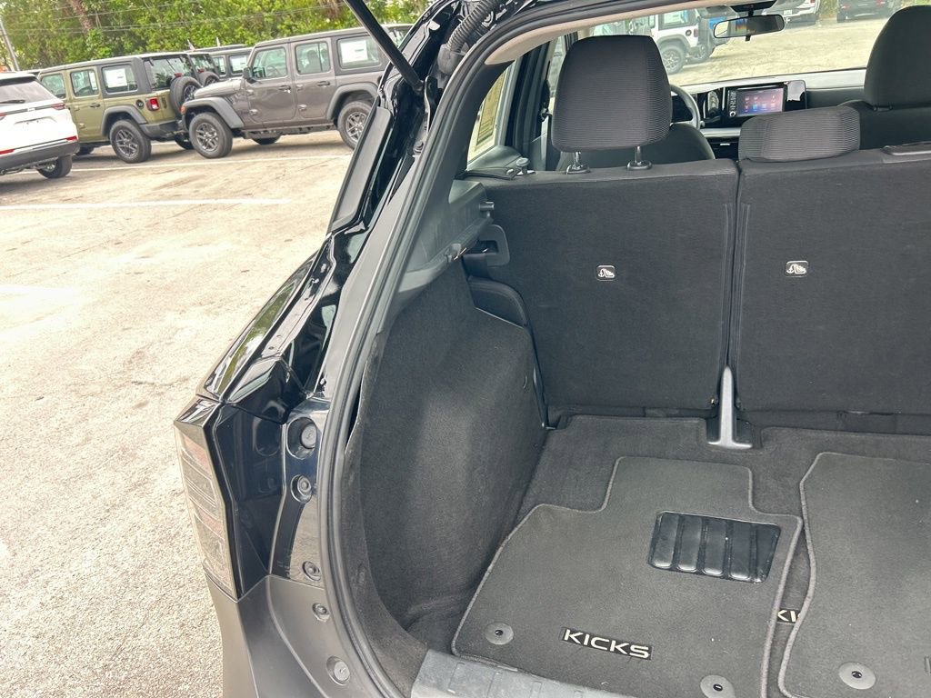 Used 2025 Nissan Kicks S FWD image 28