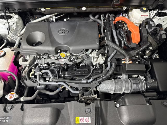 Certified 2024 Toyota Venza XLE AWD/4WD image 46