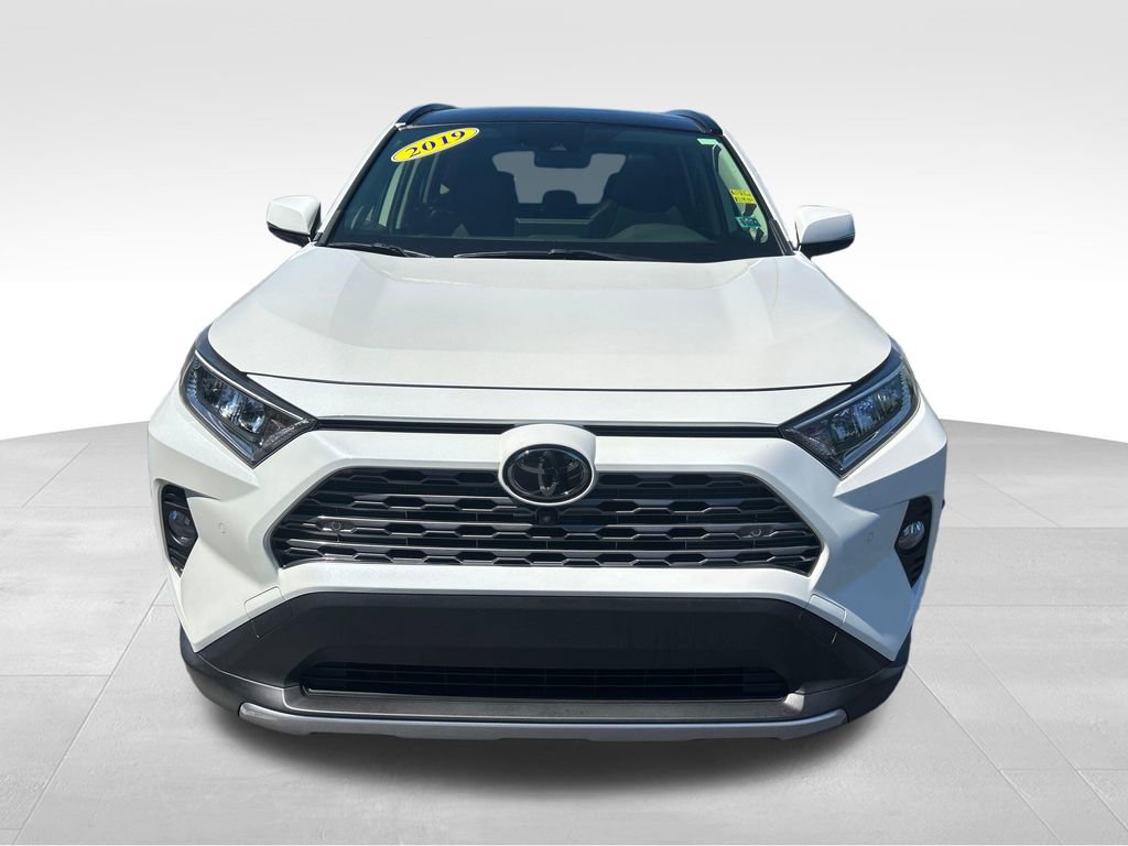 Used 2019 Toyota RAV4 Limited w/ Advanced Technology Package AWD/4WD image 8