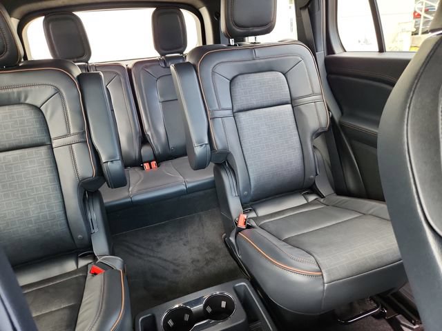 New 2025 Lincoln Aviator Black Label w/ Jet Appearance Package AWD/4WD image 15