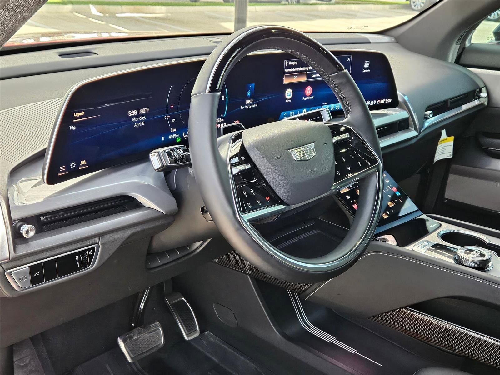 New 2026 Cadillac Vistiq Luxury w/ LPO, Floor Liner Package AWD/4WD image 9