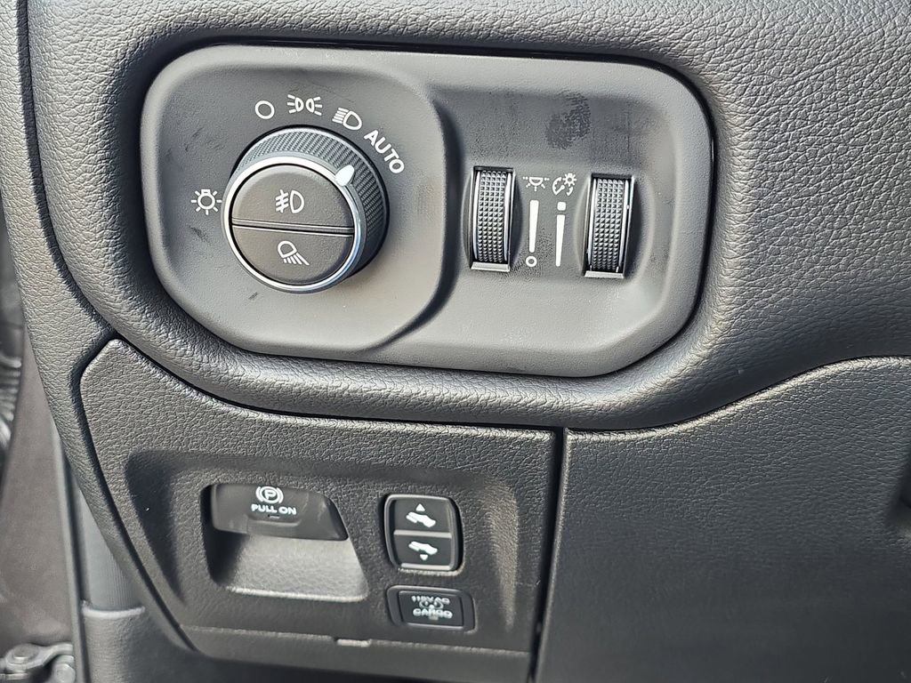 Used 2026 RAM 1500 Big Horn AWD/4WD image 17