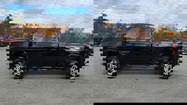 Used 2022 Chevrolet Silverado 2500 LT w/ Snow Plow Prep/Camper Package image 5