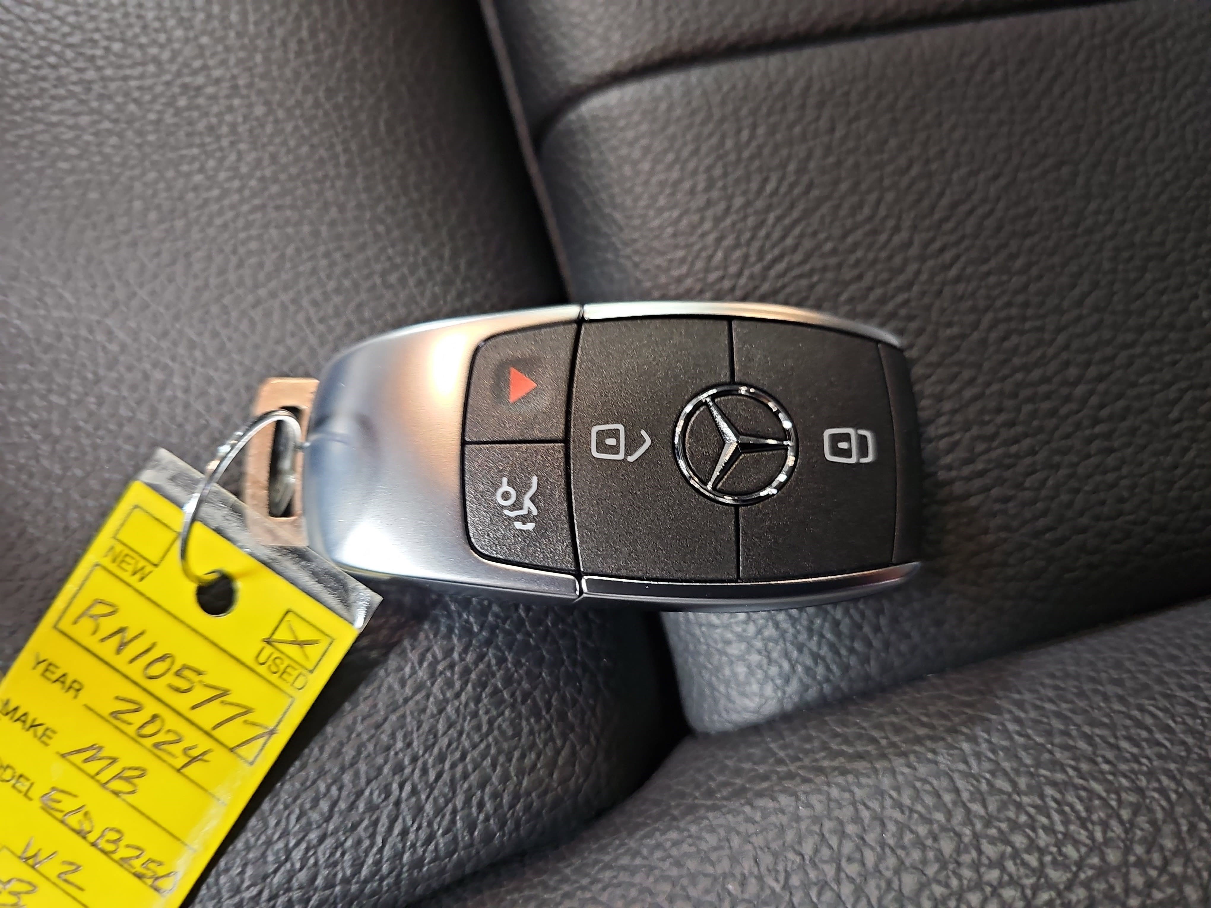 Certified 2024 Mercedes-Benz EQB 250+ image 38