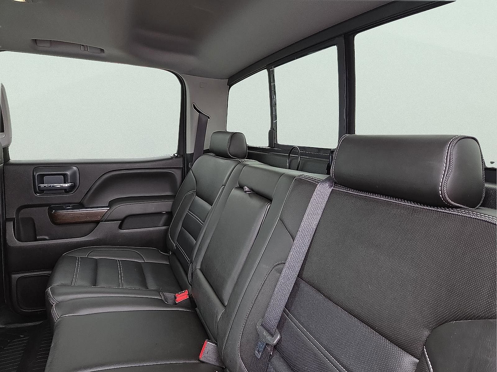 Used 2018 GMC Sierra 2500 Denali w/ Duramax Plus Package image 10