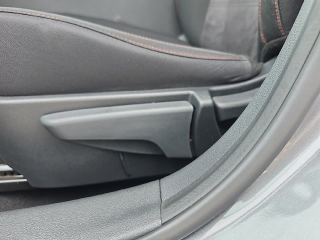 Used 2025 Nissan Sentra SR FWD image 15