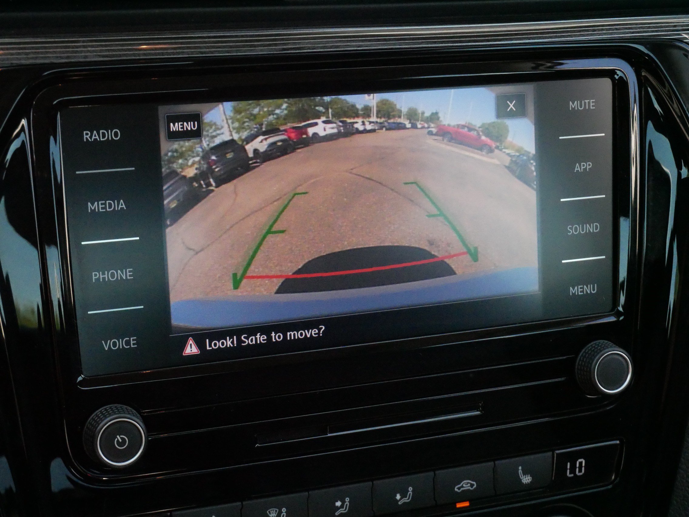 Certified 2020 Volkswagen Passat 2.0T R-Line FWD image 29