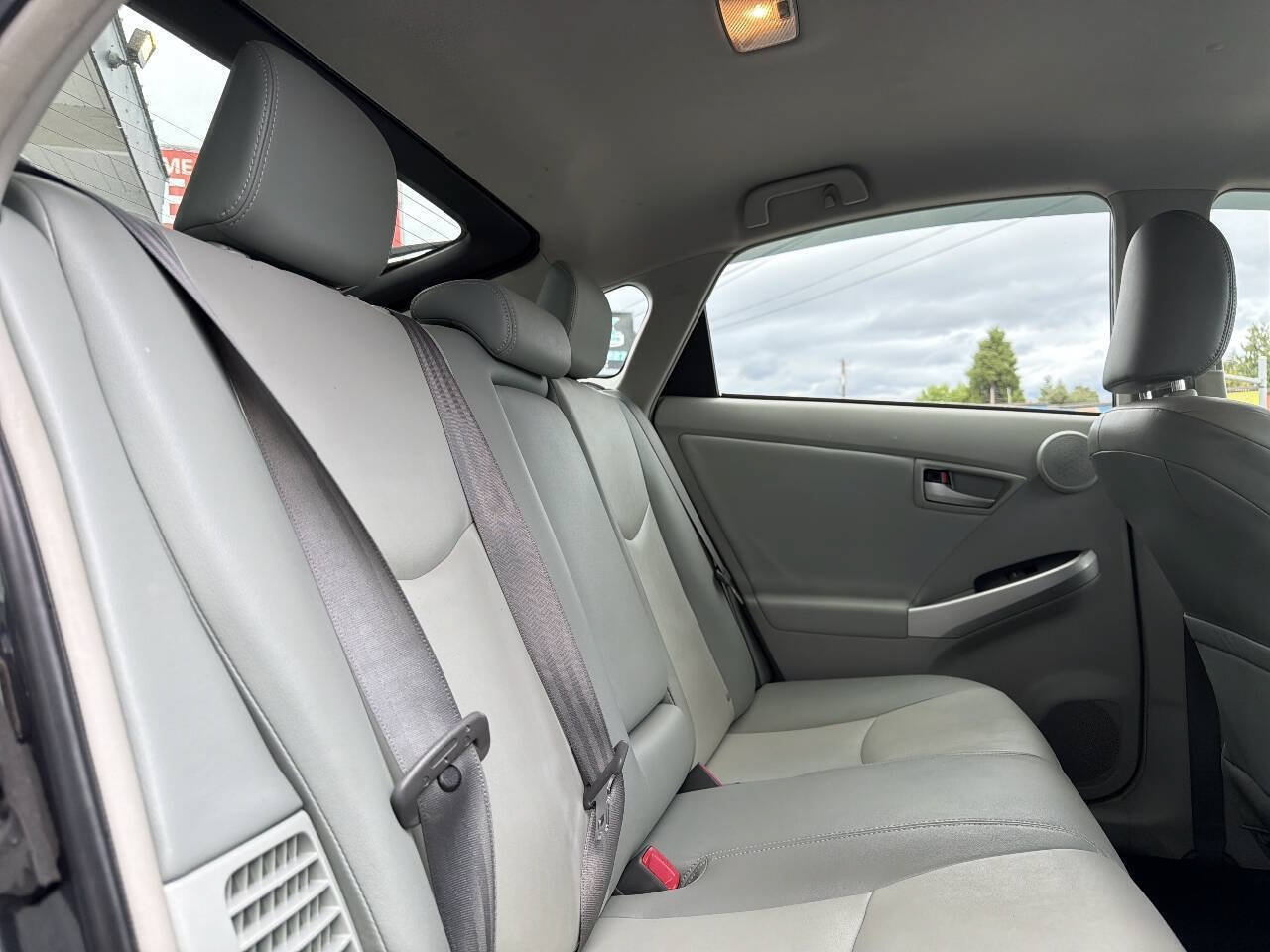 Used 2014 Toyota Prius Four FWD image 19