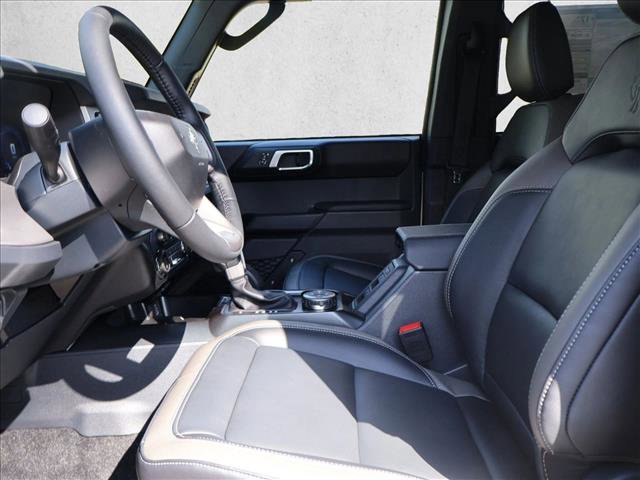 New 2026 Ford Bronco Outer Banks w/ Sasquatch Package image 4