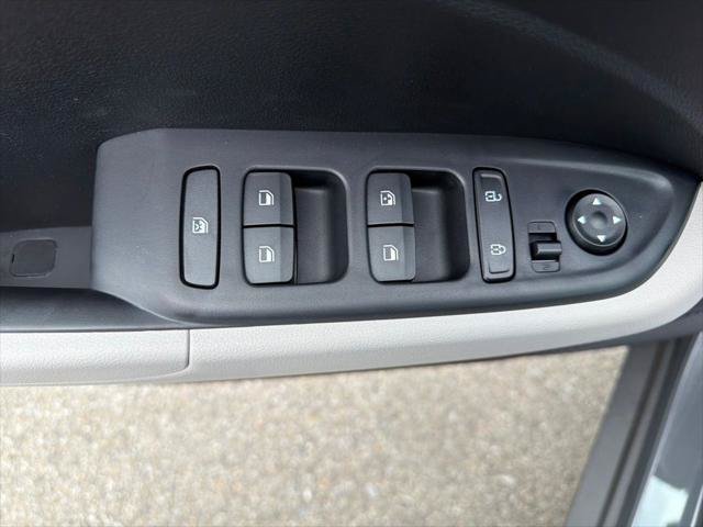 New 2026 Hyundai Venue SEL FWD image 11