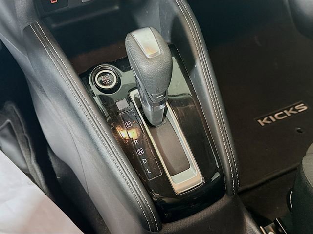 Used 2020 Nissan Kicks SV image 17