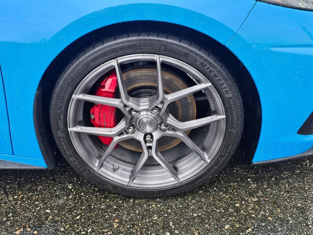 Used 2021 Chevrolet Corvette Stingray Premium Cpe w/ Z51 Performance Package RWD image 16