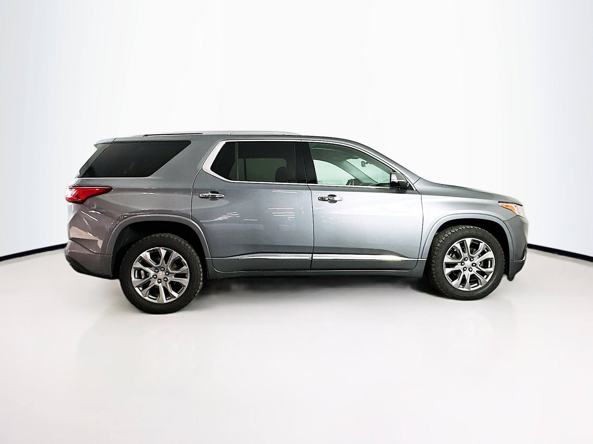 Used 2018 Chevrolet Traverse Premier image 10