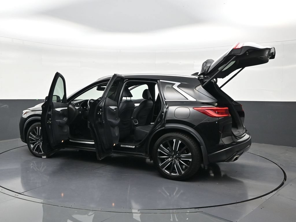 Used 2021 INFINITI QX50 Luxe w/ Appearance Package FWD image 32
