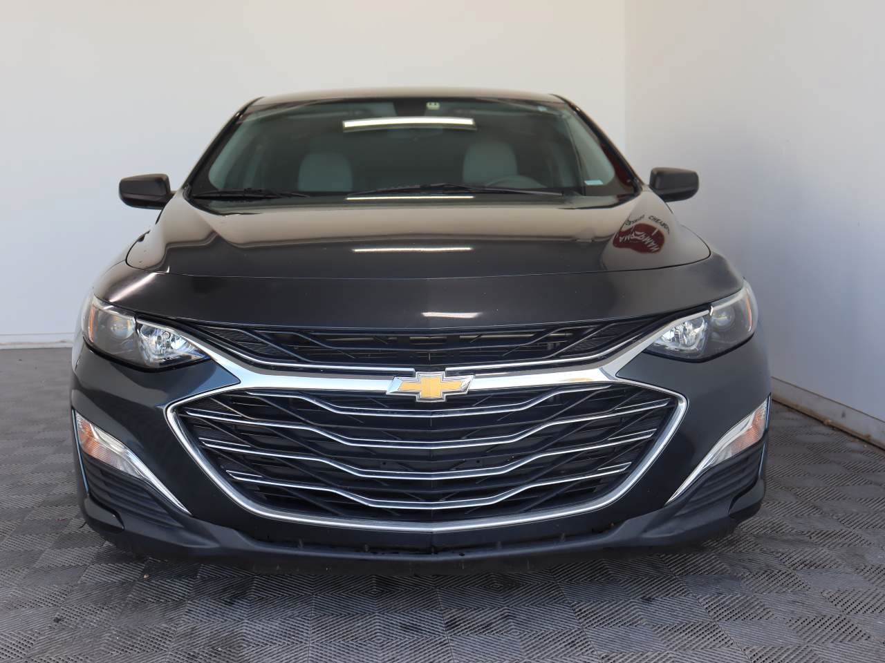 Used 2020 Chevrolet Malibu LS FWD image 2