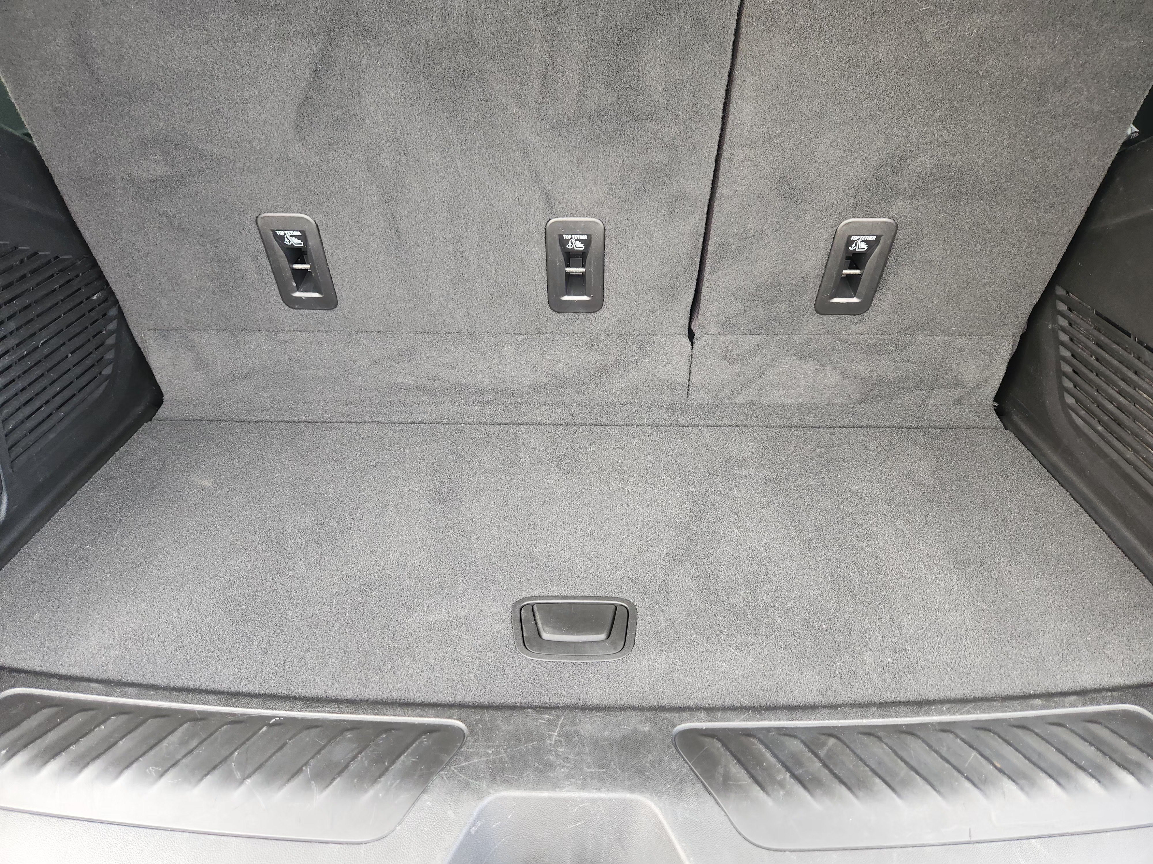 Used 2022 Chevrolet Tahoe LT w/ Luxury Package RWD image 34