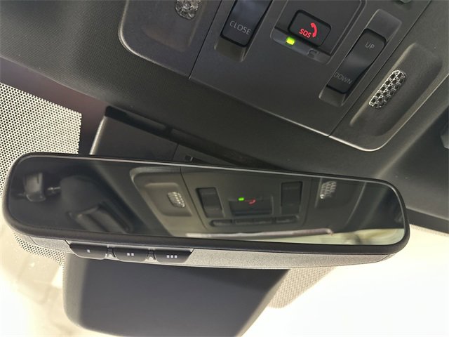 Used 2025 Toyota Camry SE image 38