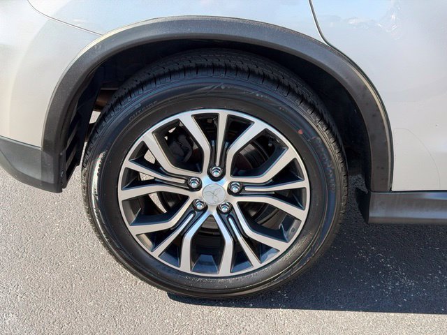 Used 2018 Mitsubishi Outlander Sport SE FWD image 10