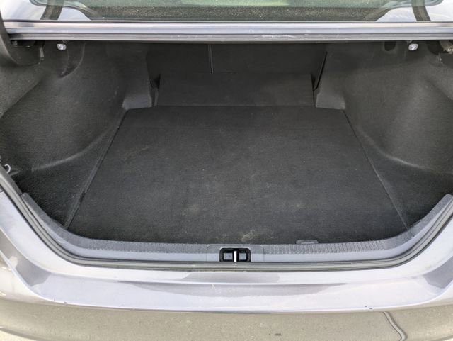 Used 2022 Toyota Camry SE image 28