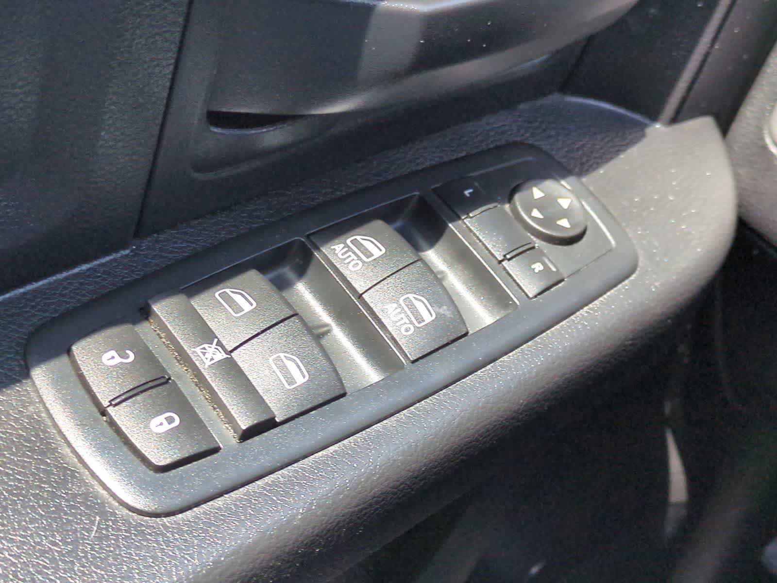 Used 2016 RAM 1500 Express AWD/4WD image 28