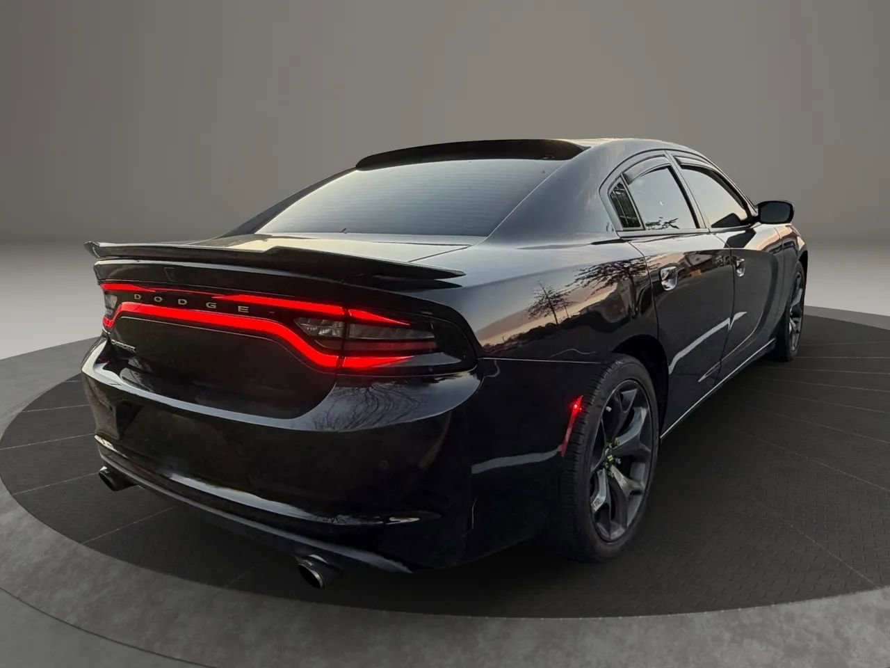 Used 2020 Dodge Charger SXT image 14