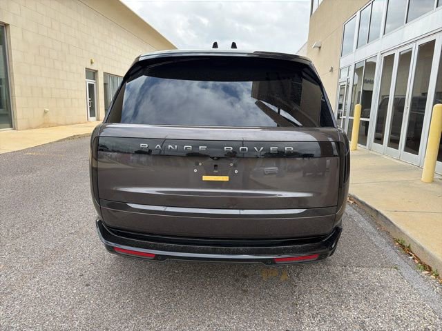 Used 2024 Land Rover Range Rover SE image 5