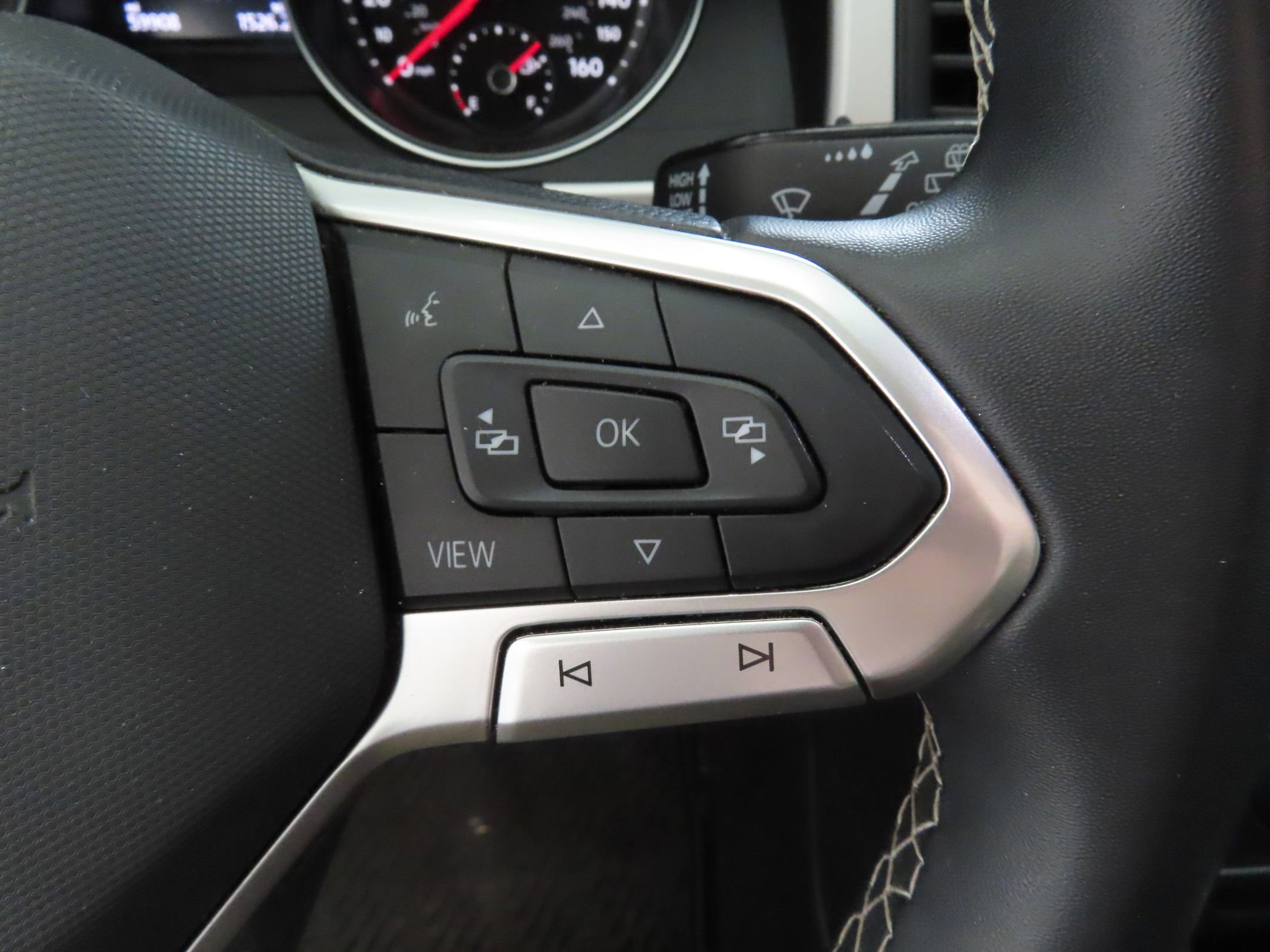 Used 2021 Volkswagen Atlas SE FWD image 14