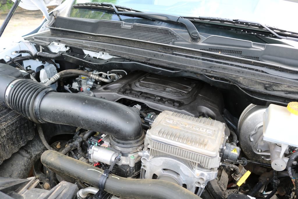 Used 2024 RAM 1500 Limited image 11