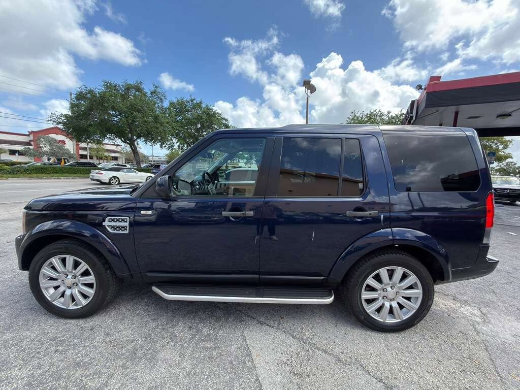 Used 2013 Land Rover LR4 HSE AWD/4WD image 2