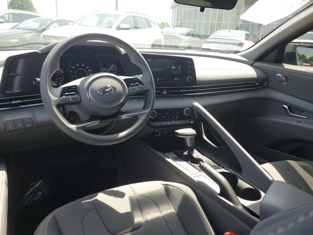 Certified 2023 Hyundai Elantra SEL FWD image 8