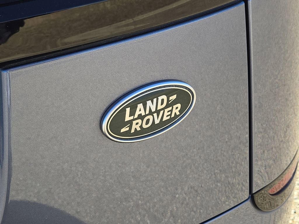 Used 2023 Land Rover Range Rover Velar R-Dynamic S image 12
