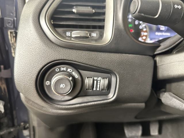 Used 2022 Jeep Renegade Latitude image 41