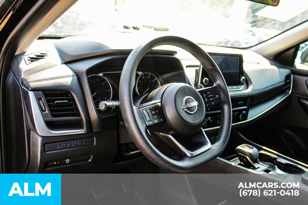 Used 2024 Nissan Rogue S AWD/4WD image 21