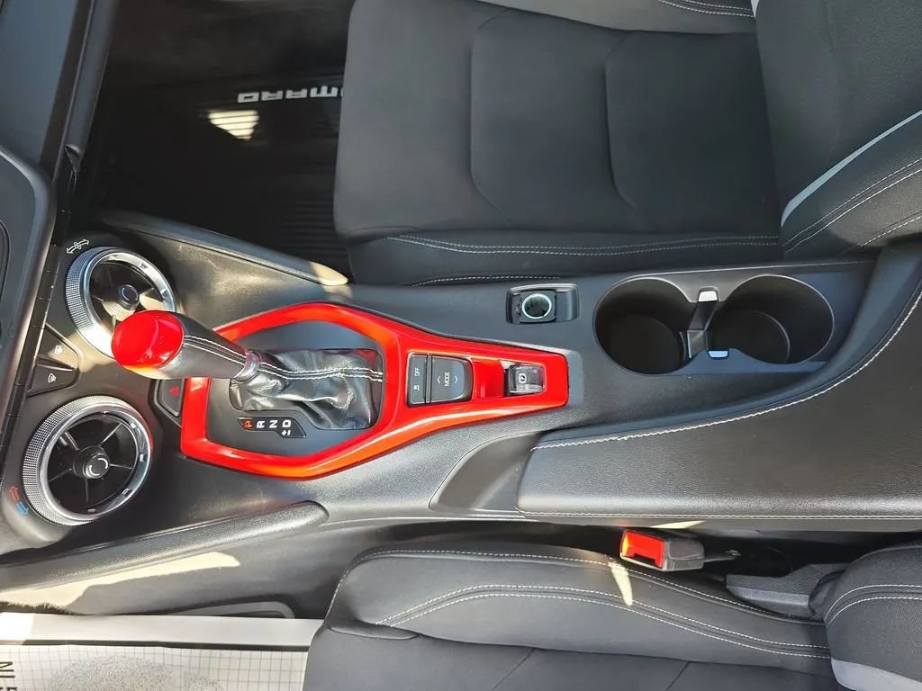 Used 2022 Chevrolet Camaro LT RWD image 17