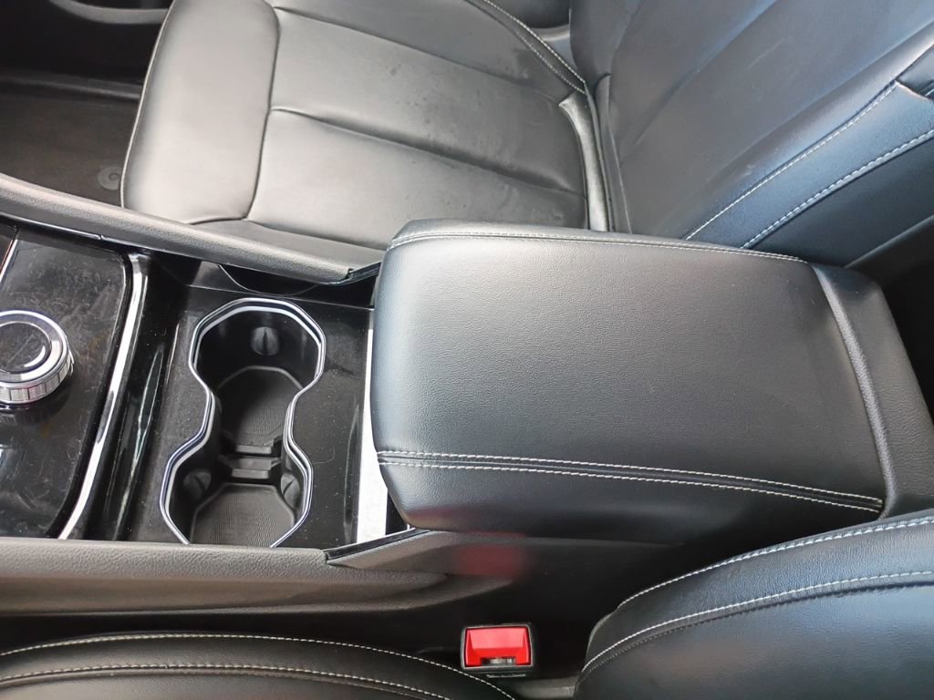 Used 2023 Jeep Grand Cherokee Limited image 18