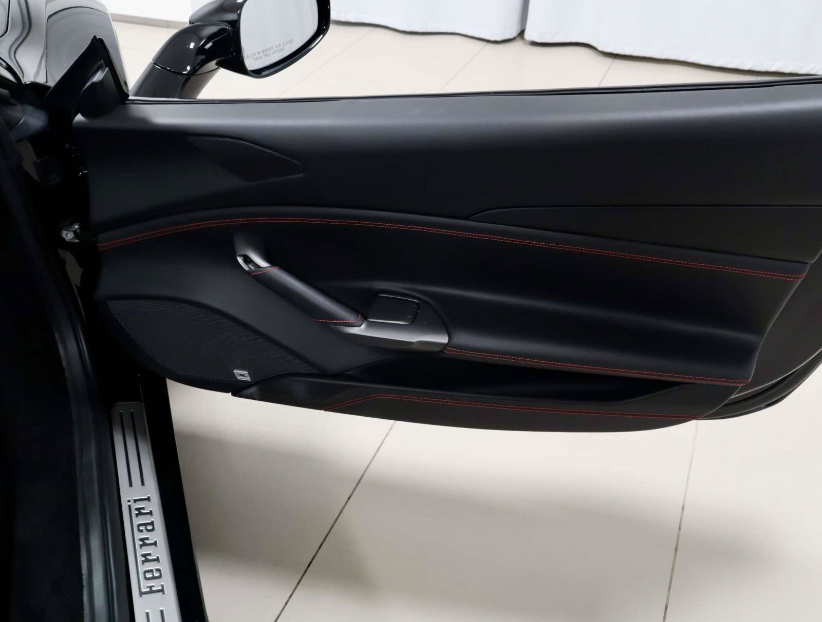 Used 2019 Ferrari 488 Spider RWD image 15