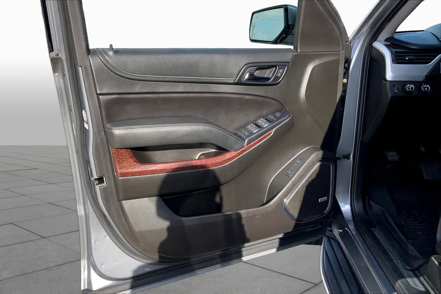 Used 2019 GMC Yukon SLT AWD/4WD image 22