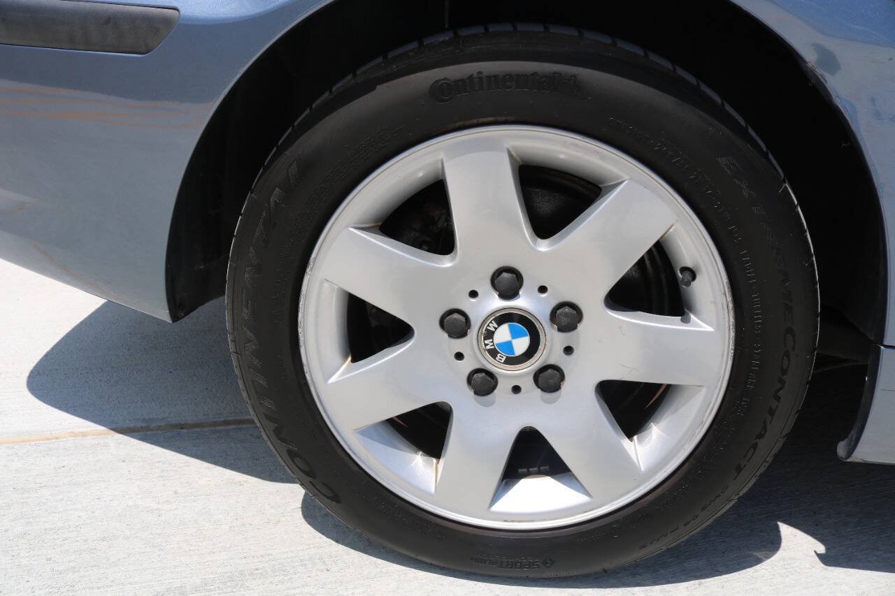 Used 2004 BMW 325xi Sedan AWD/4WD image 80