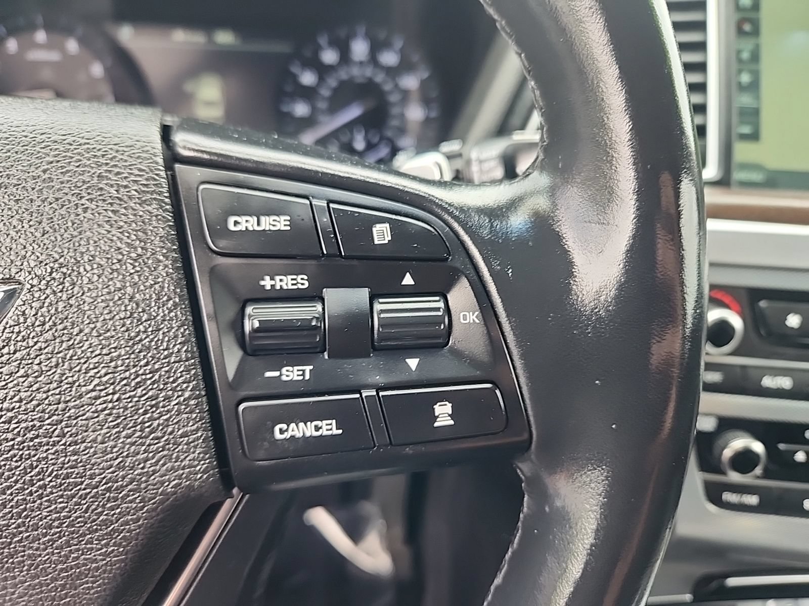 Used 2018 Genesis G80 3.8 w/ Option Group 03 AWD/4WD image 21