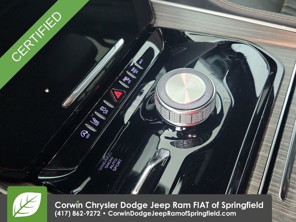 Certified 2024 Jeep Wagoneer L Series II image 21