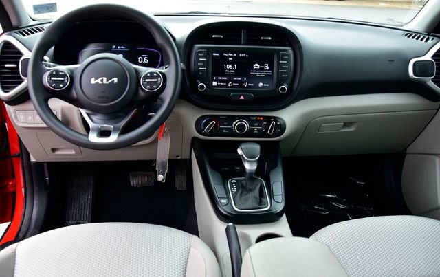 Certified 2024 Kia Soul LX w/ Option Group 015 image 15
