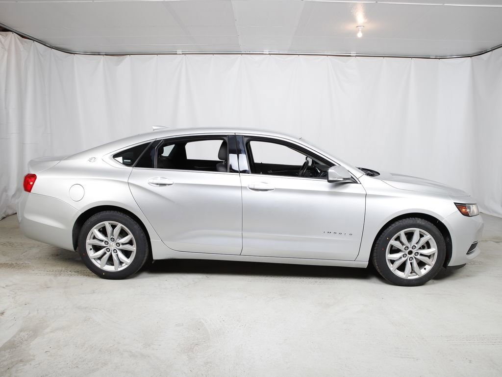 Used 2016 Chevrolet Impala LT w/ Convenience Package FWD image 2