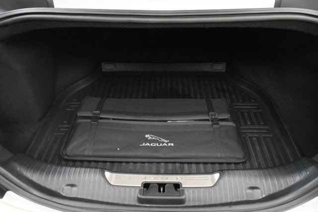 Used 2016 Jaguar XJ L Portfolio image 64