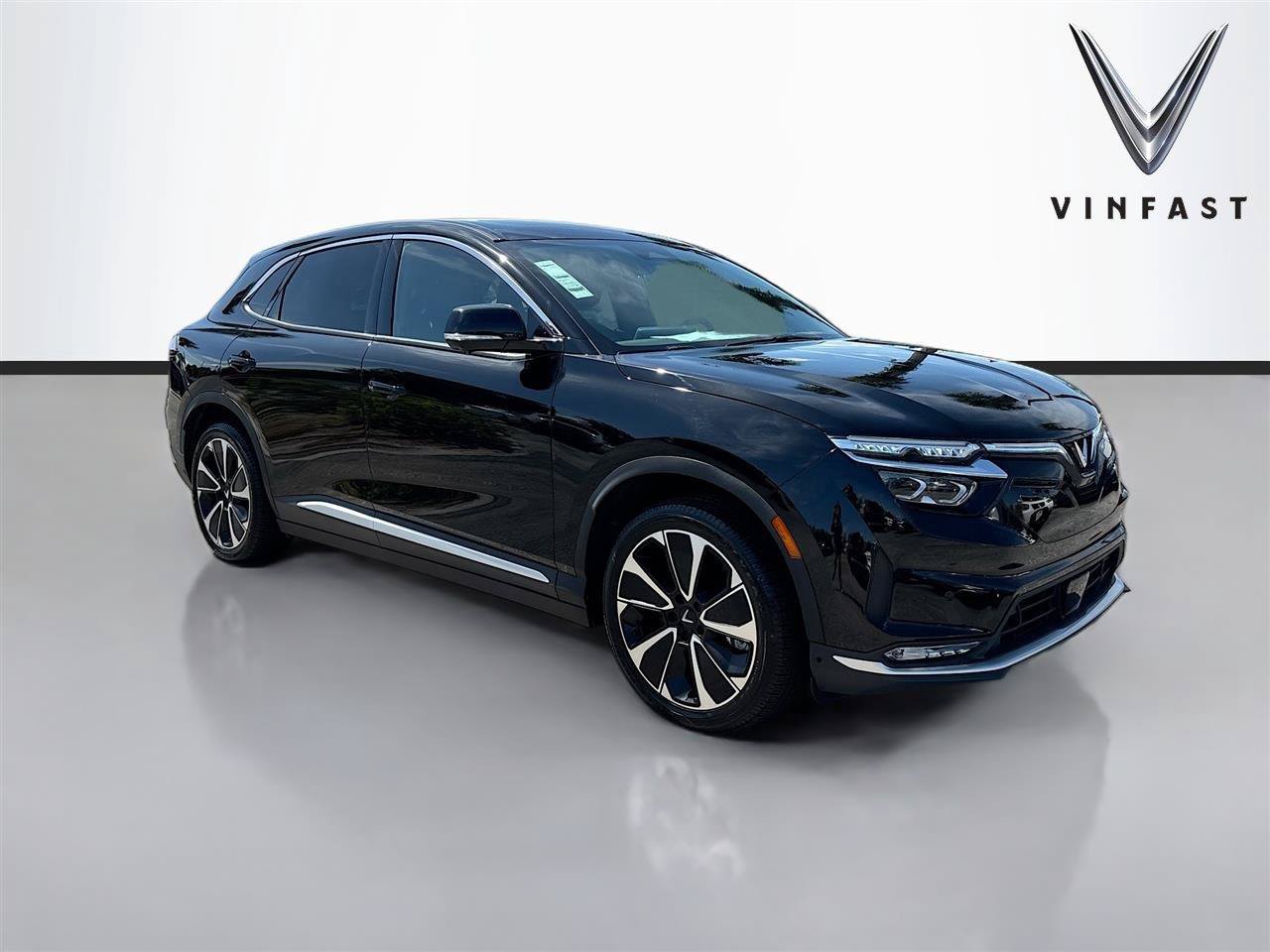 New 2025 VinFast VF 8 Plus